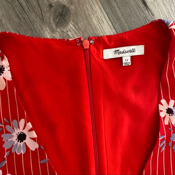 Madewell flutter sleeve wrap dress - Picture 5 of 9